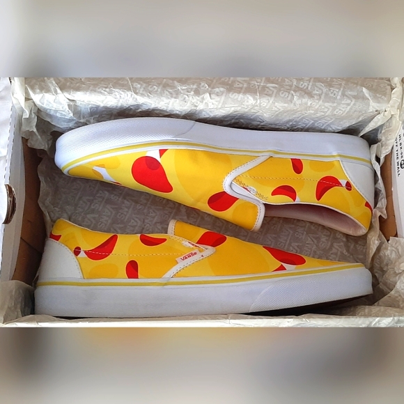 Vans X Lays Classic Slip-On - Picture 2 of 13